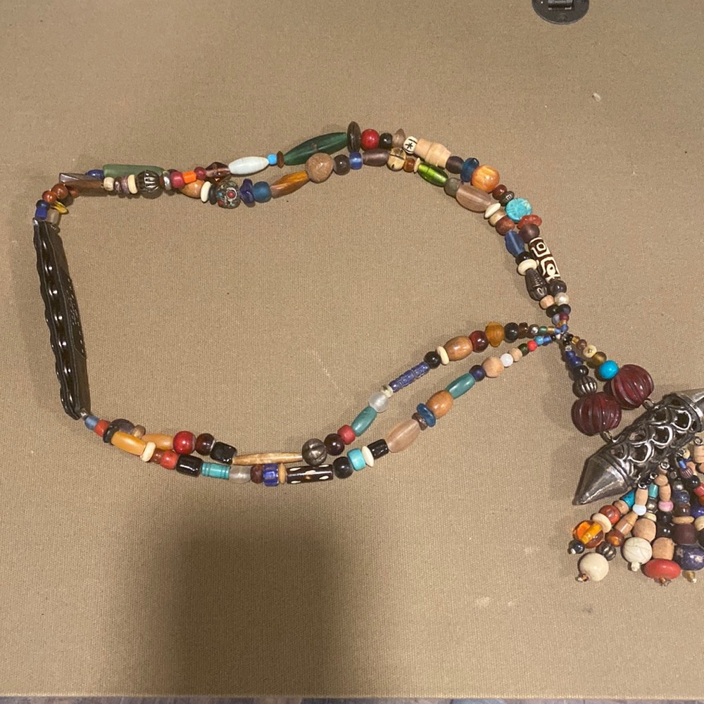 Gorgeous Suzi Roher beaded belt, size small plus